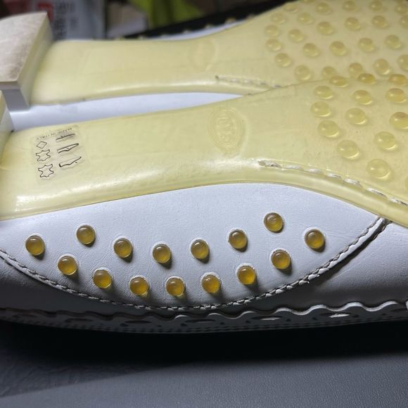 Vintage Tods Driving Loafer - Picture 6 of 14